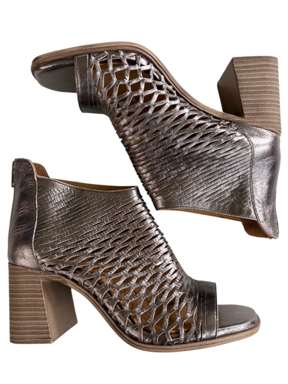 Like New Bueno Leather Joey Bootie Sandals Pewter Size 8.5 - 9